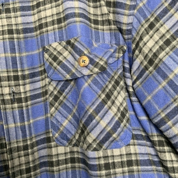 FIELD and Stream Shacket. Size XL. Blue and Gray. - Picture 3 of 5